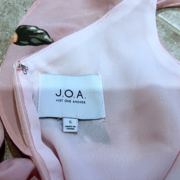 J.O.A. floral cold shoulder pink ruffle v neck mini dress FLAWLESS small - Picture 6 of 10